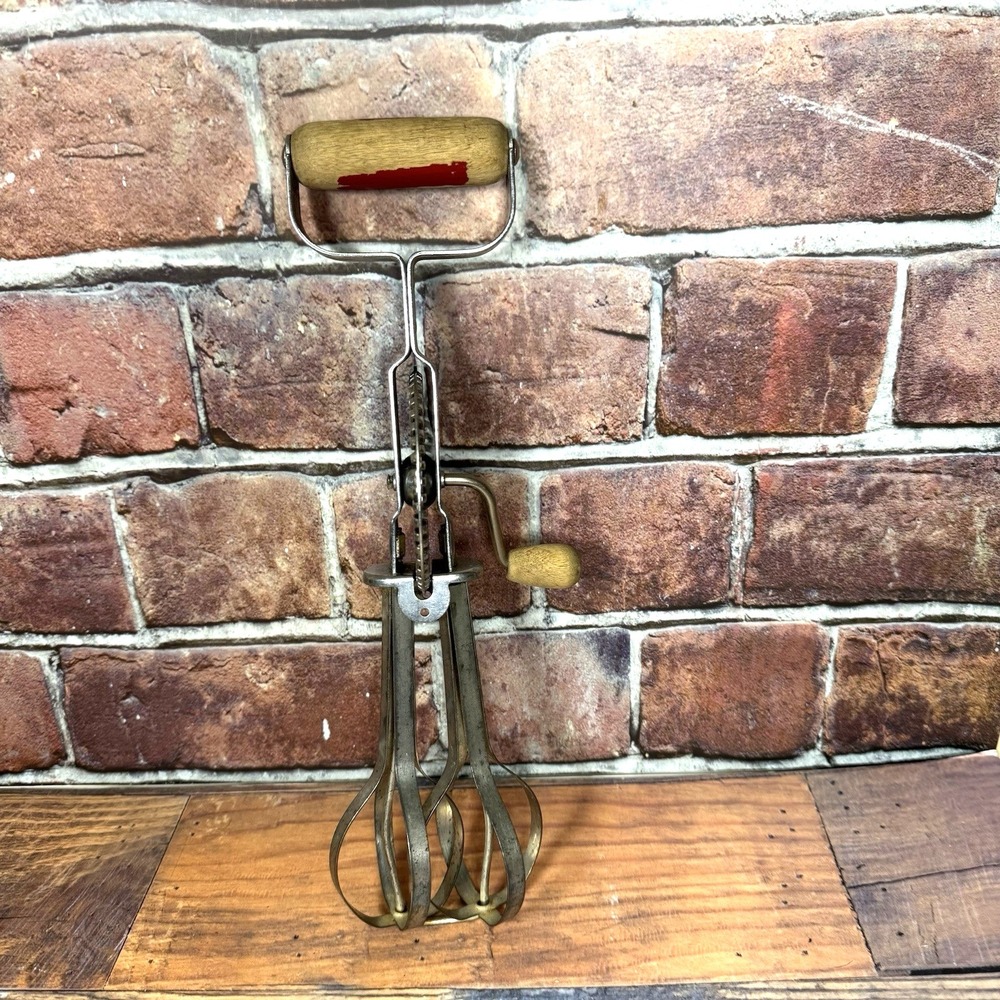 Vintage A&J EKCO Hand Mixer Beater USA Wood Handle‎ 1940s Manual Kitchen Retro